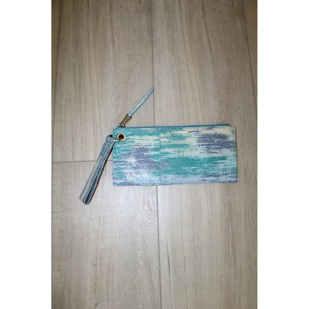Hobo Teal Gold Cracked Glass Metallic Leather Vida Wristlet Clutch Wallet Zip